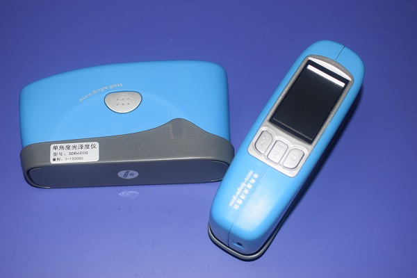 光澤度儀檢測(cè)皮鞋鞋面光澤度品質(zhì)