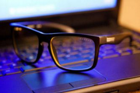 你的眼鏡真的防藍光嗎？